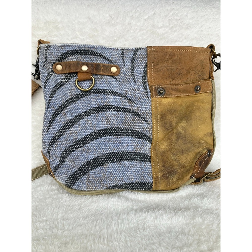 Myra Bag Multi Media